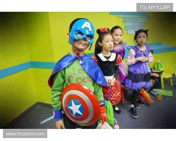 万圣节夜狂欢 足球明星变身惊艳出场庆典