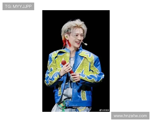 球星纷纷点赞鹿晗踢足球技艺 展现运动天赋与职业精神