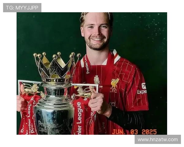 足球界风云再起 新星加盟豪门 巨星转会引发热议